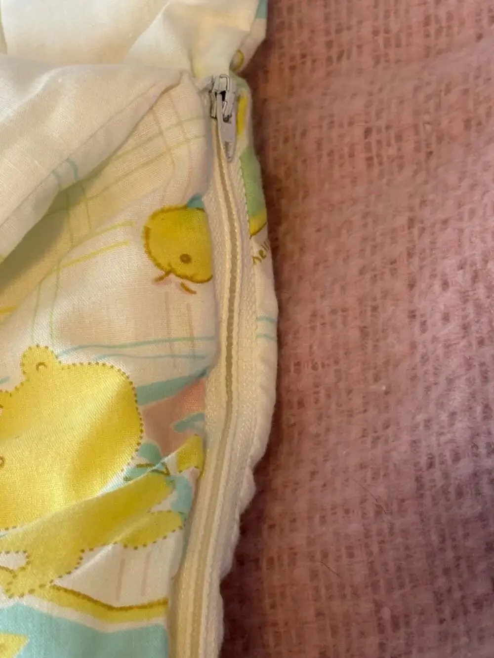 Vintage 1981 The Kendall Company Baby Sleeping Bag Quilted Comforter Pastel Alph